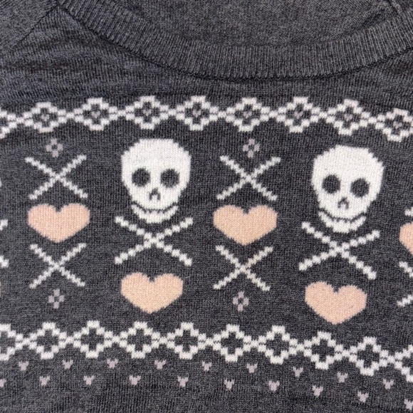 Torrid Grey w/ White Skull and Pink Hearts Crossbones Sweater - Picture 3 of 7